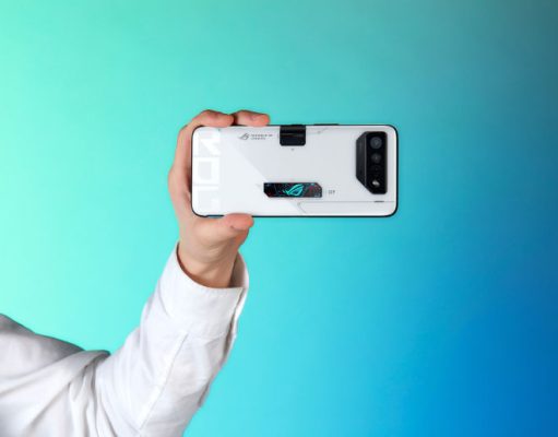 ROG Phone 7: Emang Perlu Beli Smartphone Gaming?